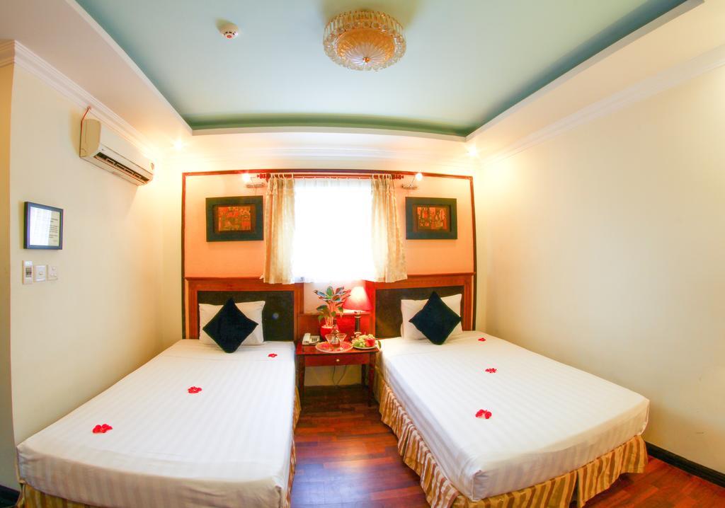 Hotel Atrium 3*