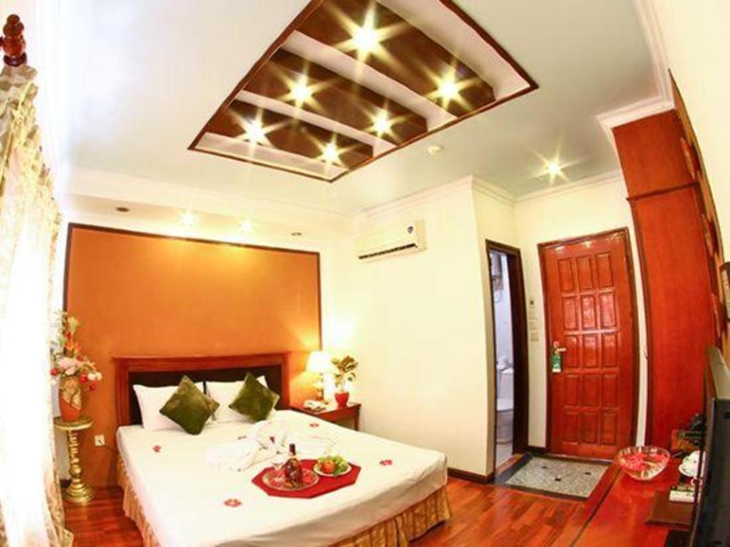 Отель Atrium 3*