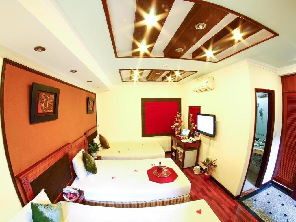 Atrium Отель 3*
