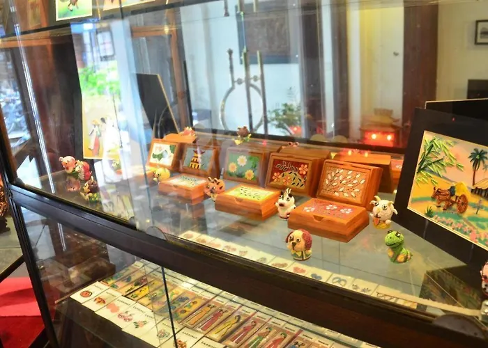 Atrium Hotel
