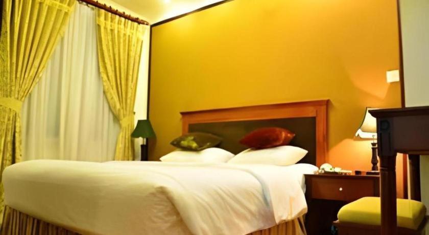 Hotel Atrium Hanoi