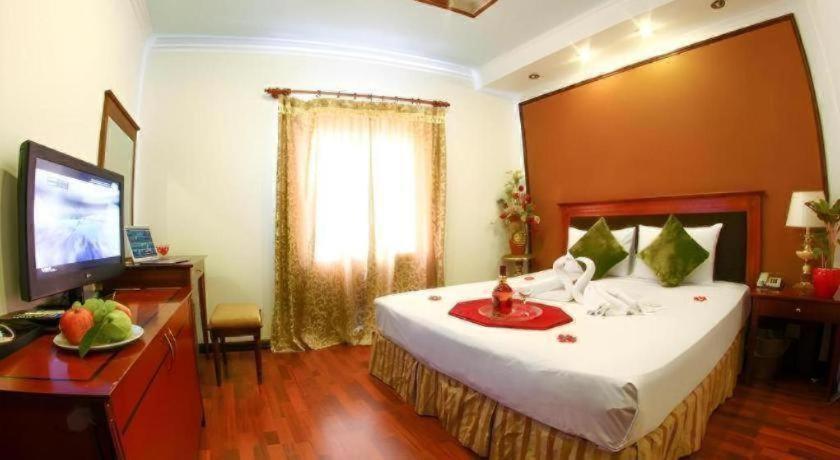 Atrium Hotel 3*